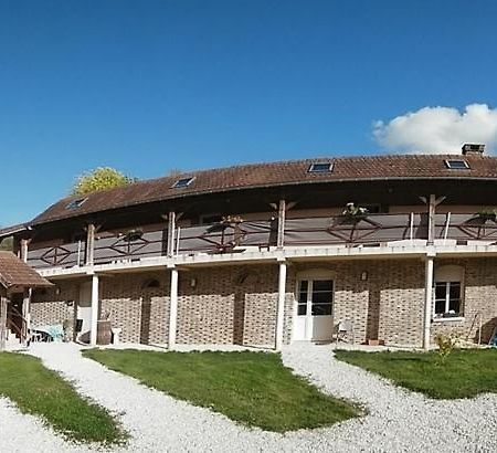 Les Gites Du Lavoir Villemoiron-en-Othe Exterior photo